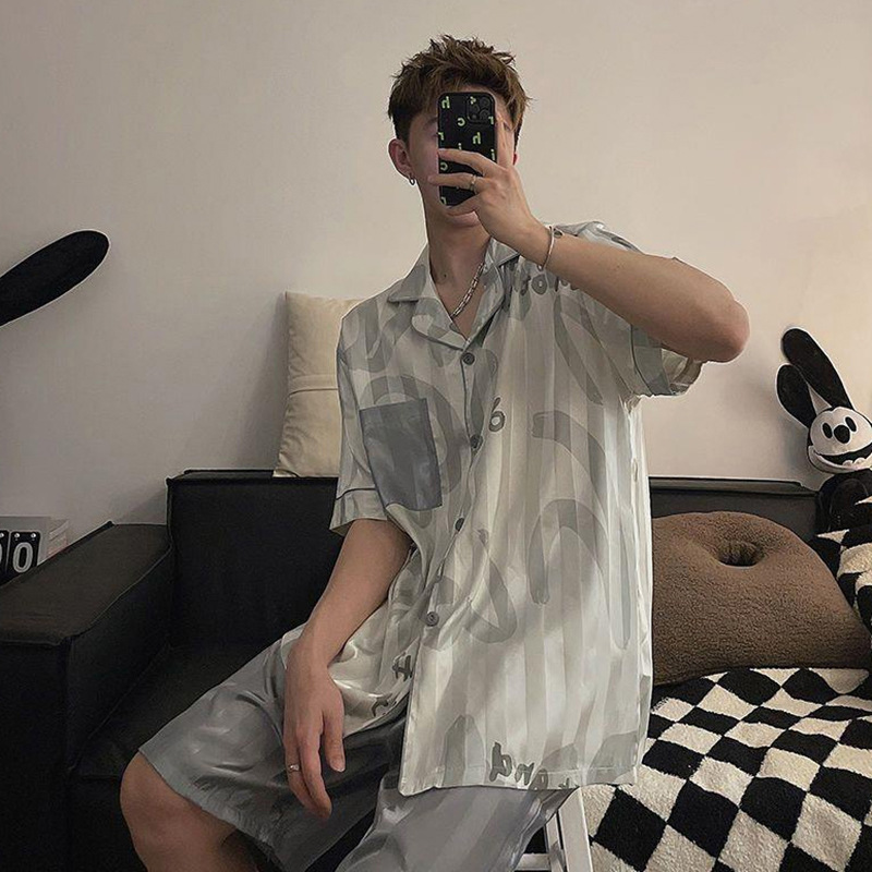 Pijamas de seda de hielo para hombres verano 2023 nuevo verano coreano se puede usar pantalones cortos de mangas cortas delgados set de ropa para el hogar
