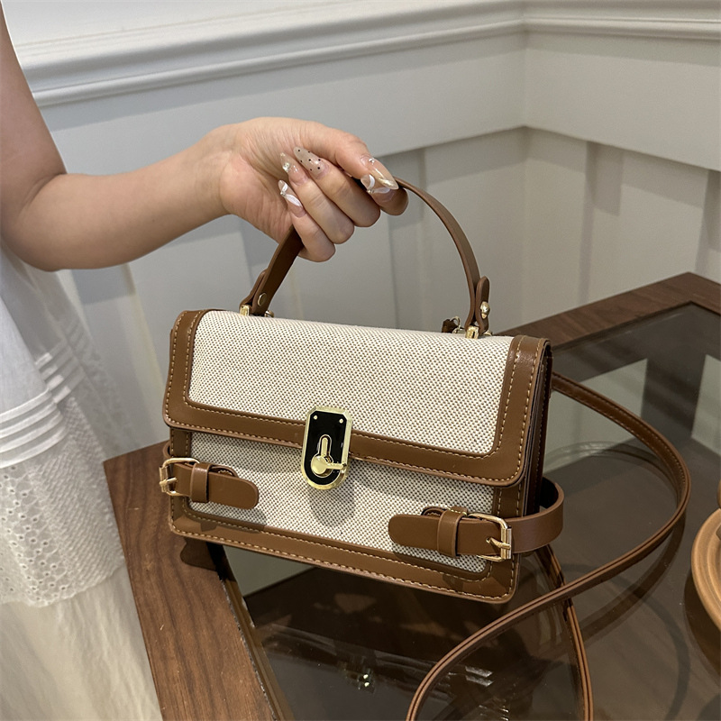 Borsa a tracolla monospalla alla moda con colori a contrasto, elegante e alla moda, popolare quest'anno, nuova borsa quadrata piccola da donna estiva 2024_voghion.com