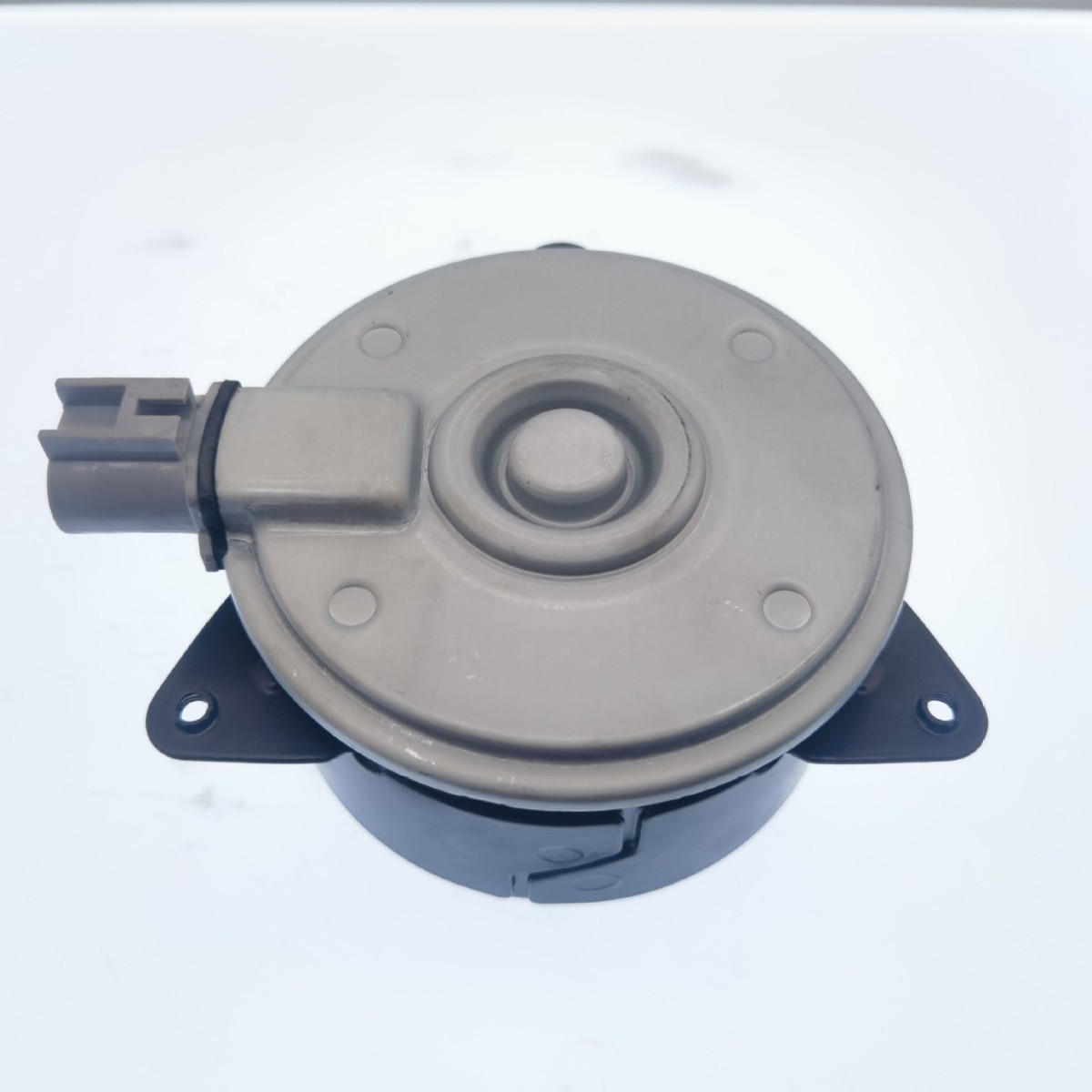 Car Fan Motor Electronic Fan 16363-0m020 Vios'03-12 Yaris'06-12 Altis'0