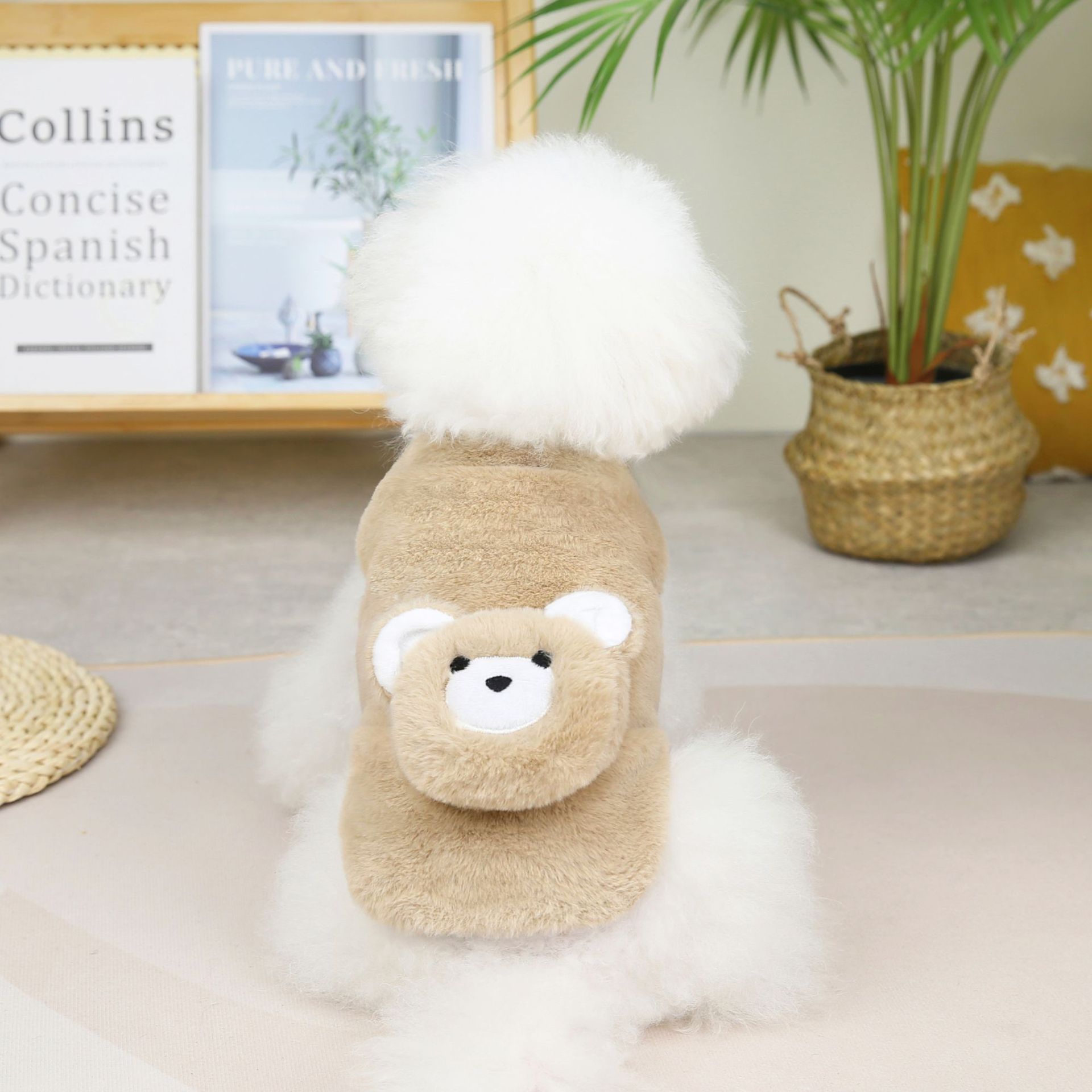 2022北极熊绒马甲