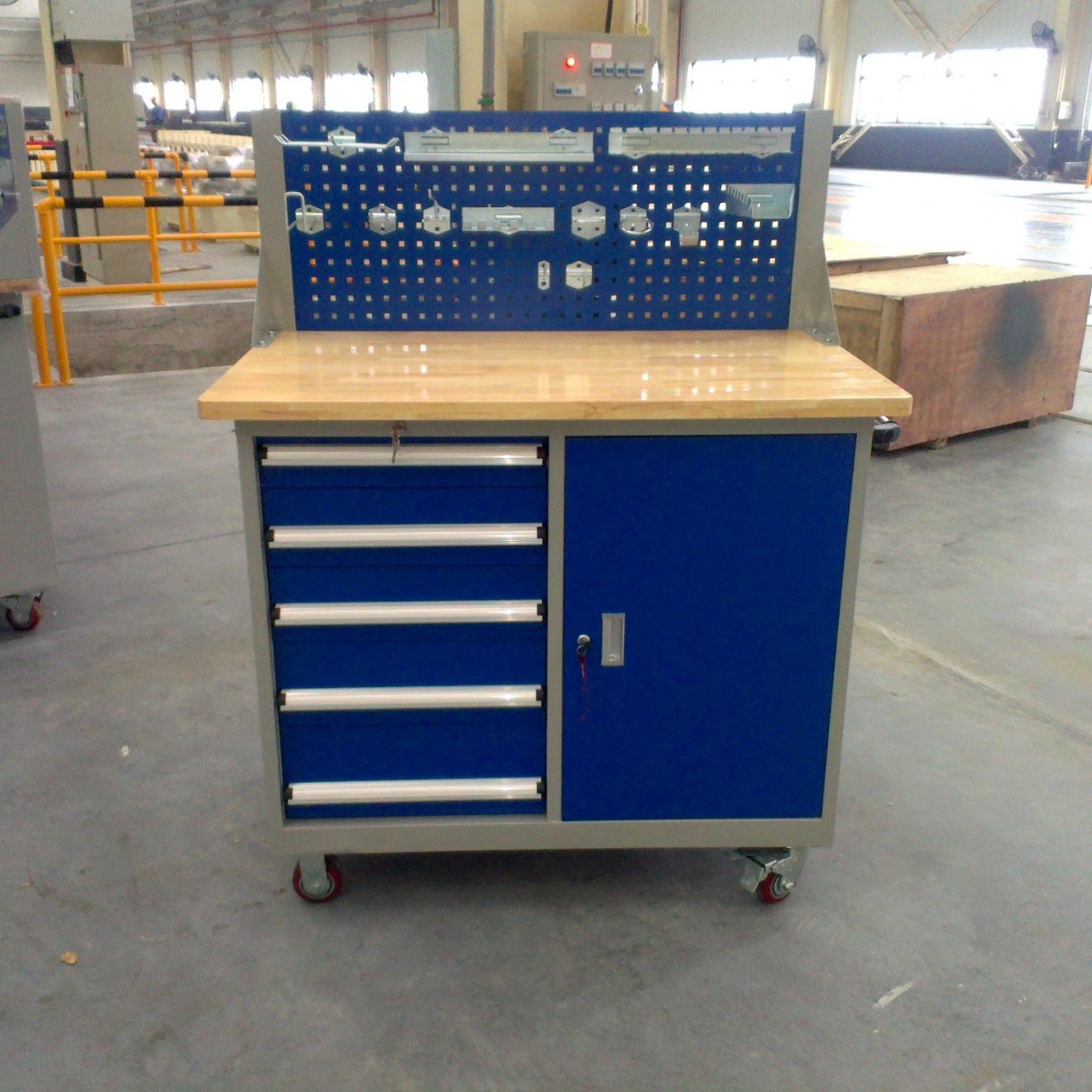 重型移动工具柜，原木台面，可移动，分类零件。