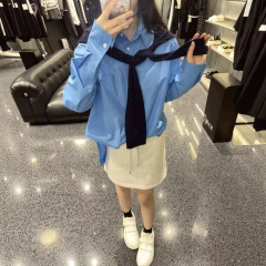 ANN南油新款设计感披肩高级感白色克莱因蓝假两件衬衫翻单中