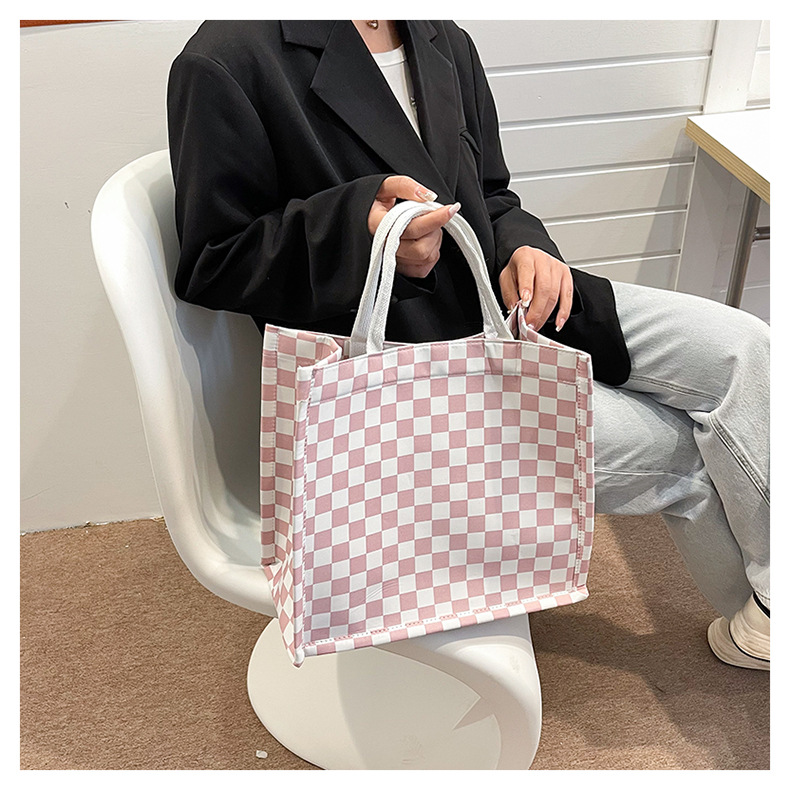 Large-capacity single-shoulder tote bag 2024 new style fashionable and textured trendy handbag for commuting and casual use, large checkered bag for women undefined