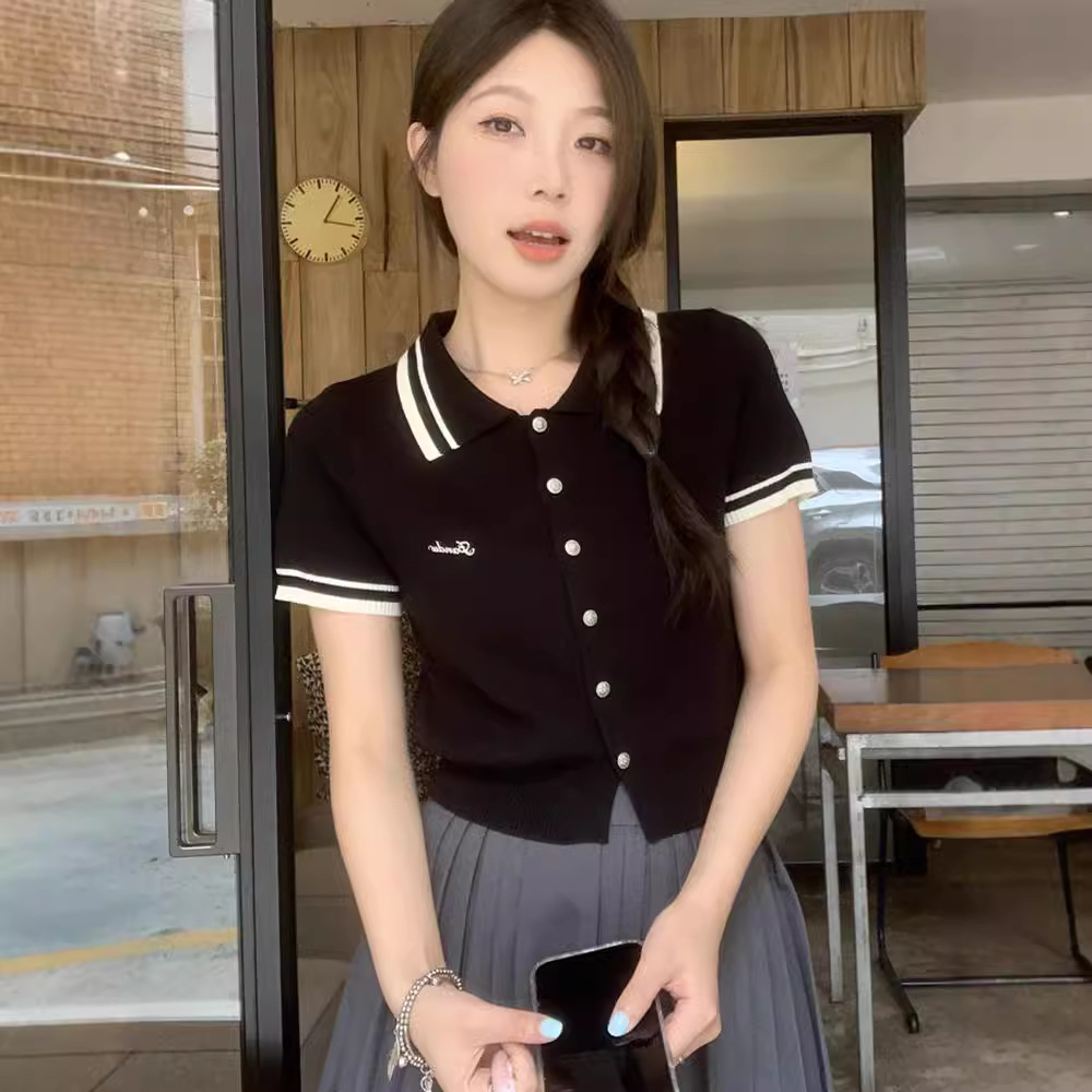 2024 New Unique and Beautiful French Polo Collar Contrast Ice Silk Knitted Cardigan Short-sleeved Women's Summer Age-reducing Top