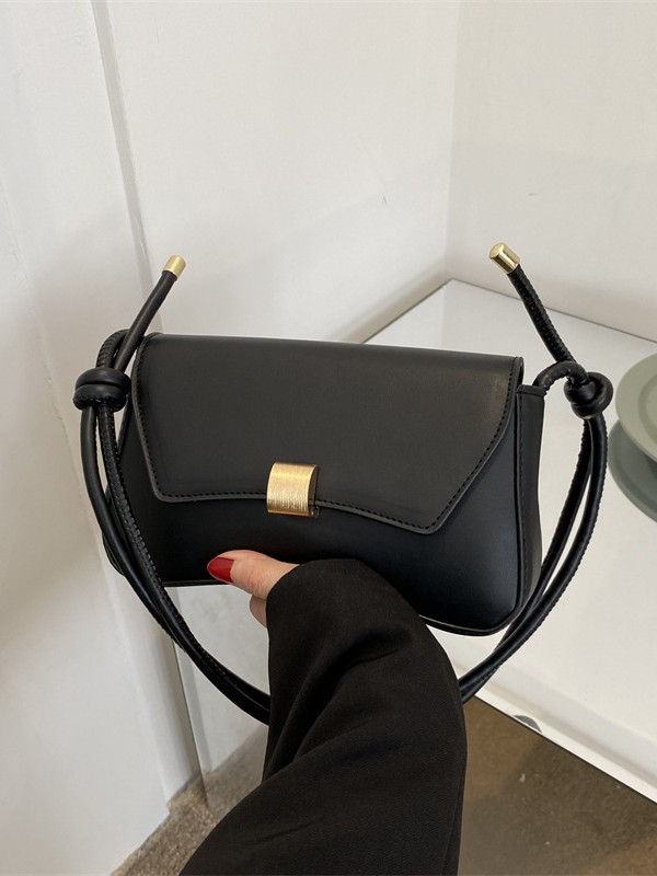 Fashionable 2025 Autumn New Style Women's Personalized Shoulder Crossbody Bag Niche Design Casual Casual Baguette Bag