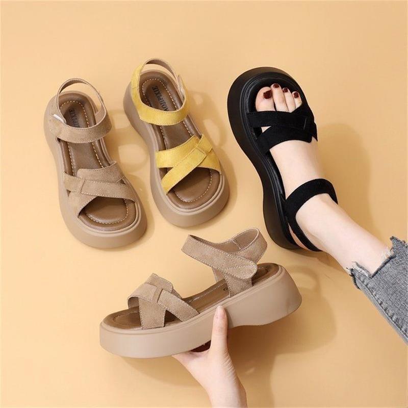 Sandalias romanas de base gruesa coreana para mujeres verano 2026 nueva moda versátil con una base suave no cansada sandalias de playa