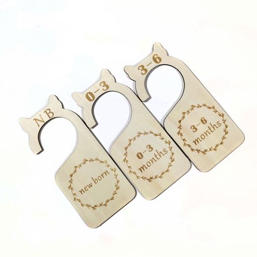 American country-style baby wardrobe separator, clothing size wooden separator hanging board, baby wardrobe size separator