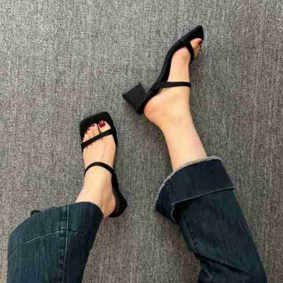 Korean High-End One-Strap High 2025 Summer New Versatile French Style Chunky Heel Women's Sandals_vogvips.com