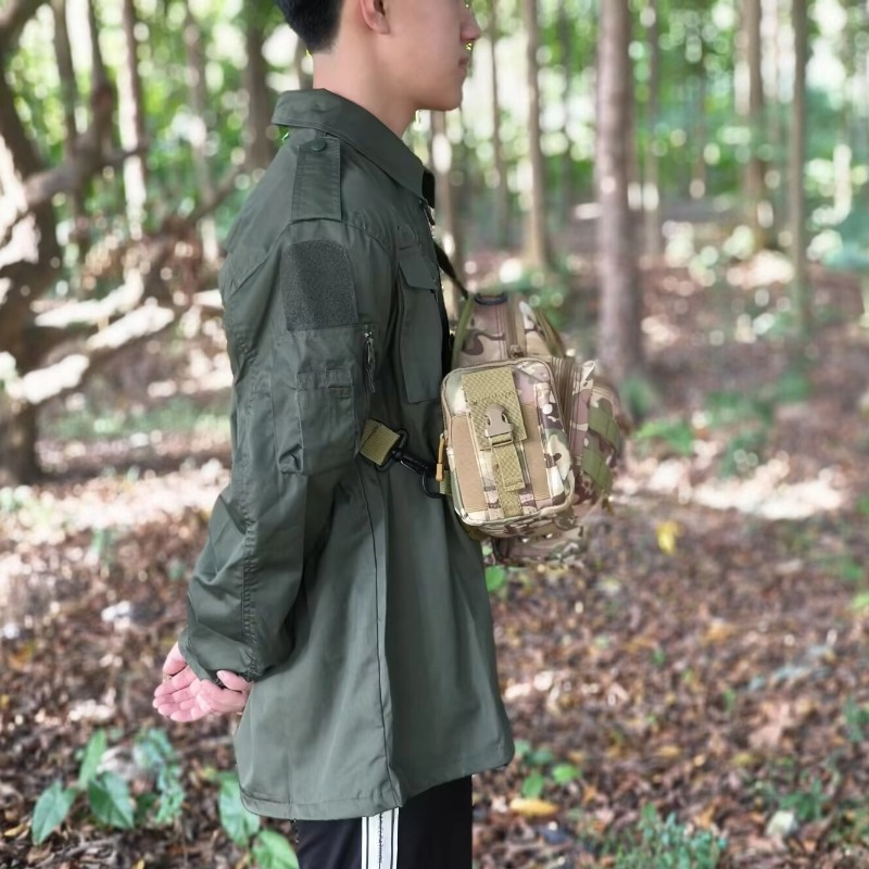 Bolso de pecho para hombre para deportes al aire libre Bolso de pecho deportivo para fanáticos militares Material de tela Oxford Bolso de pecho táctico diagonal para ciclismo Personalización