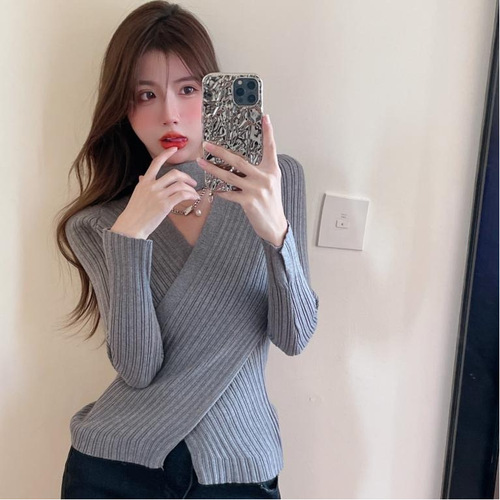 Stylish Cross-Neck Sweater for Women, Designed for Autumn/Winter, Sexy and Unique Top, Fashionable Long-Sleeve Knitwear