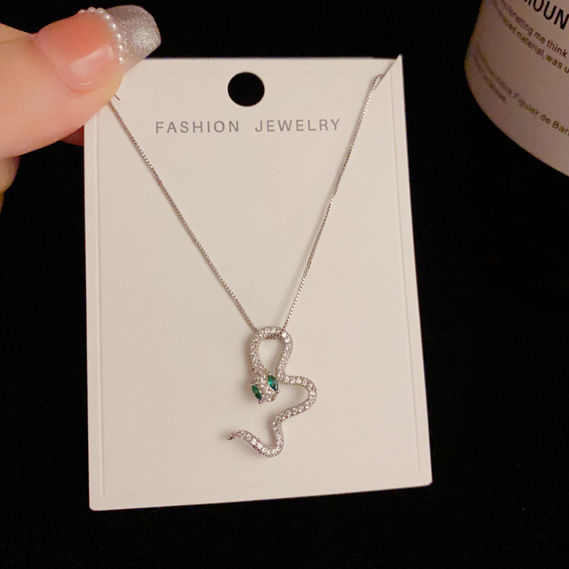 Zircon Snake Necklace, Personalized Fashion Collarbone Chain_voghion.com