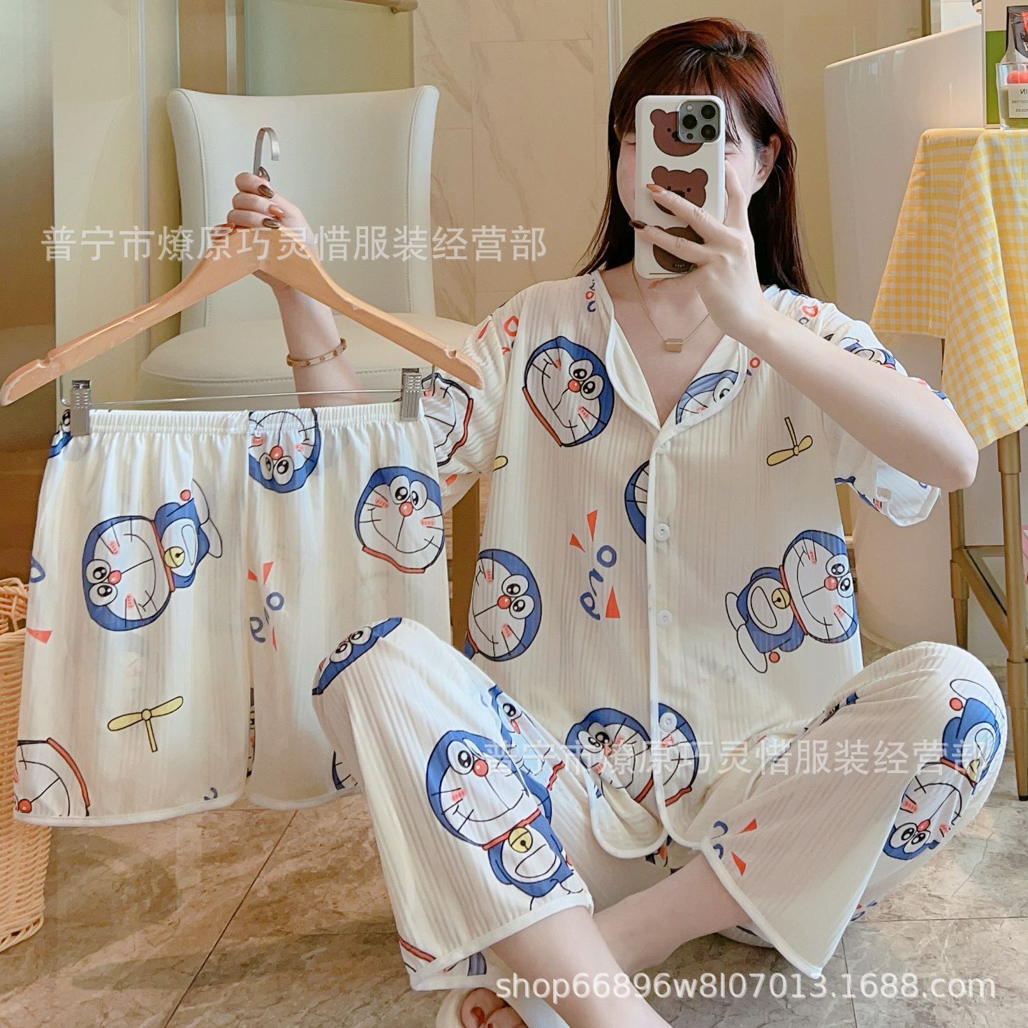 Nuevo estilo pijamas traje de tres piezas de las mujeres pijamas de estilo coreano de verano dulce ins estilo desgaste para el hogar conjunto de tres piezas entrega de una pieza