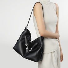 松弛感大容量托特包女包2024新款通勤电脑包单肩斜挎包黑色大包包