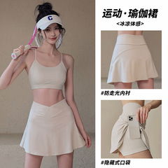 スポーツスカート女性夏2025新型防走光フィットネステニスバドミントン半身スカート大サイズヨガ服スカート