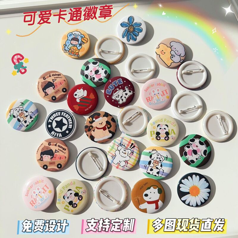 漫画のブローチのバッジのかわいい花の学生の胸のバッジの包みのアクセサリーのペンダントの小さいプレゼントの卸売りは図に来ることができます。|undefined
