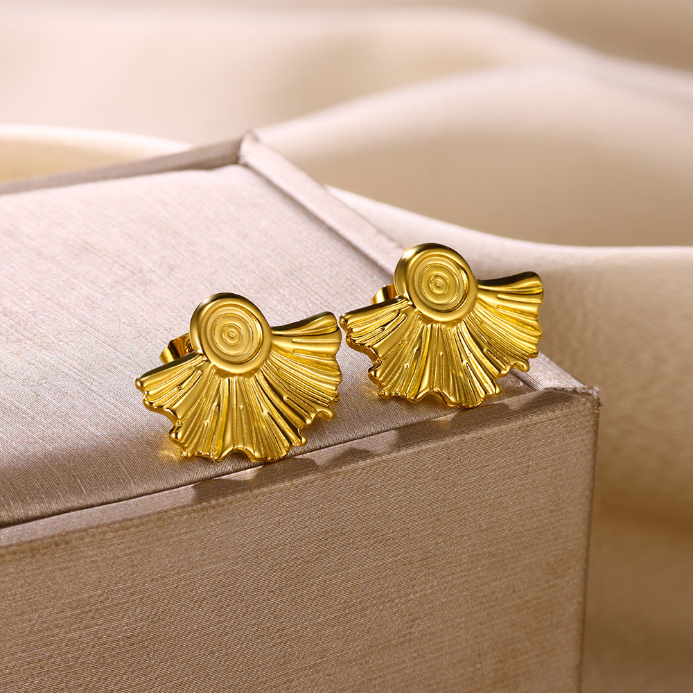 13g Weight 0.03µm-0.05µm Gold Plating Thickness PVD Coated Gold Plating Process 304 Stainless Steel Ear Needle Material Real Gold Plated Plating Material Stone-Free Inlay Material Ear Studs Classification 18K Gold Plating Color 1 Pair Quantity Daily Occasion 304 Stainless Steel Material Shamrock, Flower Pattern Women's Gender Vintage Style Style Waterproof Non Tarnish Craft PVD Coated Real Gold Plated 18K Gold Shamrock Flower 304 Stainless Steel Vintage Style Waterproof Non Tarnish Ear Studs 15