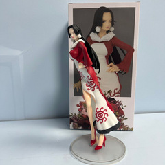 ワンピース周辺フィギュアスイートハートチャイナドレス女帝ポア・ハンコックアニメ周辺箱入りモデル装飾品バッチ