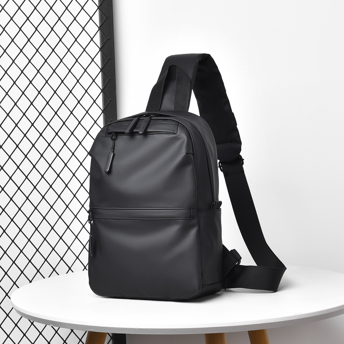 Versatile Men's Chest Bag European Style Multifunctional Crossbody_voghion.com