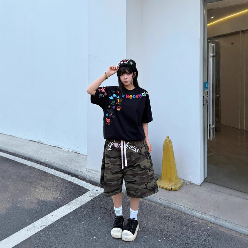 2025 New American Street Camouflage Cropped Pants for Men and Women Summer Sports Retro Versatile Wide-Leg Pants Shorts