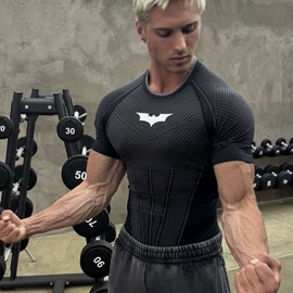 运动裤;运动T恤;男式T恤