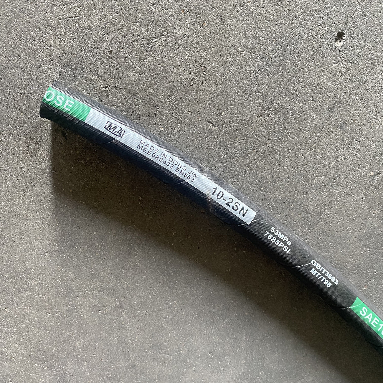 ������ѹ���ܳ���2��Һѹ��˿��SAE100R2AT ��ĥҺѹ��ѹ�͹��ܳ�