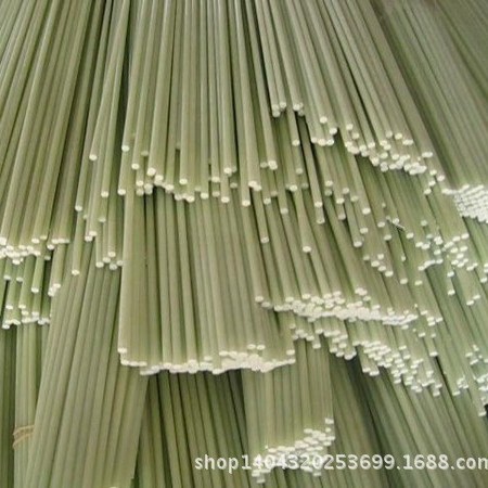 厂家直供0.6mm高强度玻璃纤维棒 超细玻纤实心杆 高韧性箱包杆