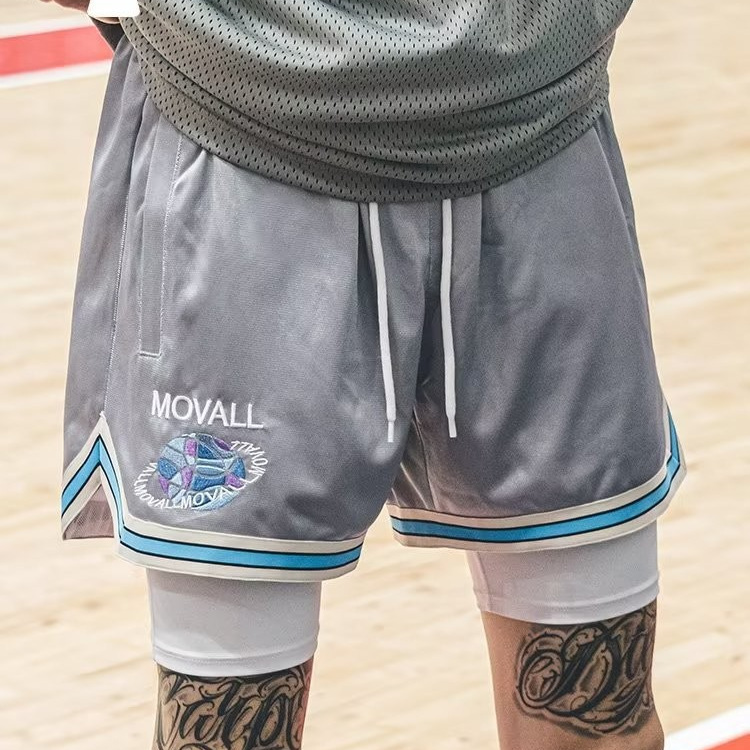 Pantalones cortos casuales de verano sueltos, marcas de moda para hombres, estilos calientes, pantalones exteriores de moda, pantalones de cinco puntos coreanos de todo fósforo