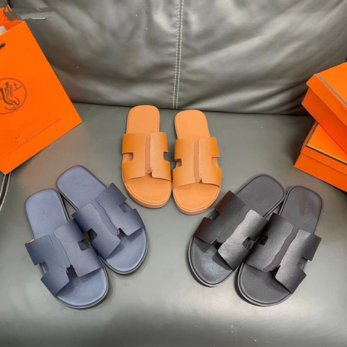 Lightweight and Comfortable Thin-Soled Men's Slippers from High-End H Brand, European and American Fashion, Beach Flat Slippers for Wholesale