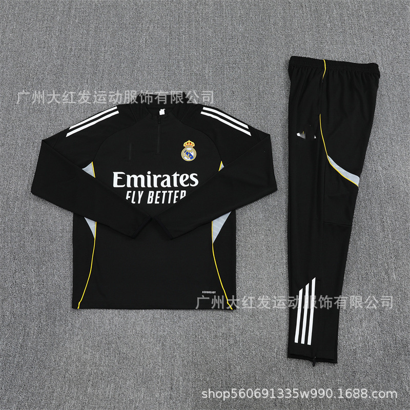2526 Real Madrid Negro medio tirado