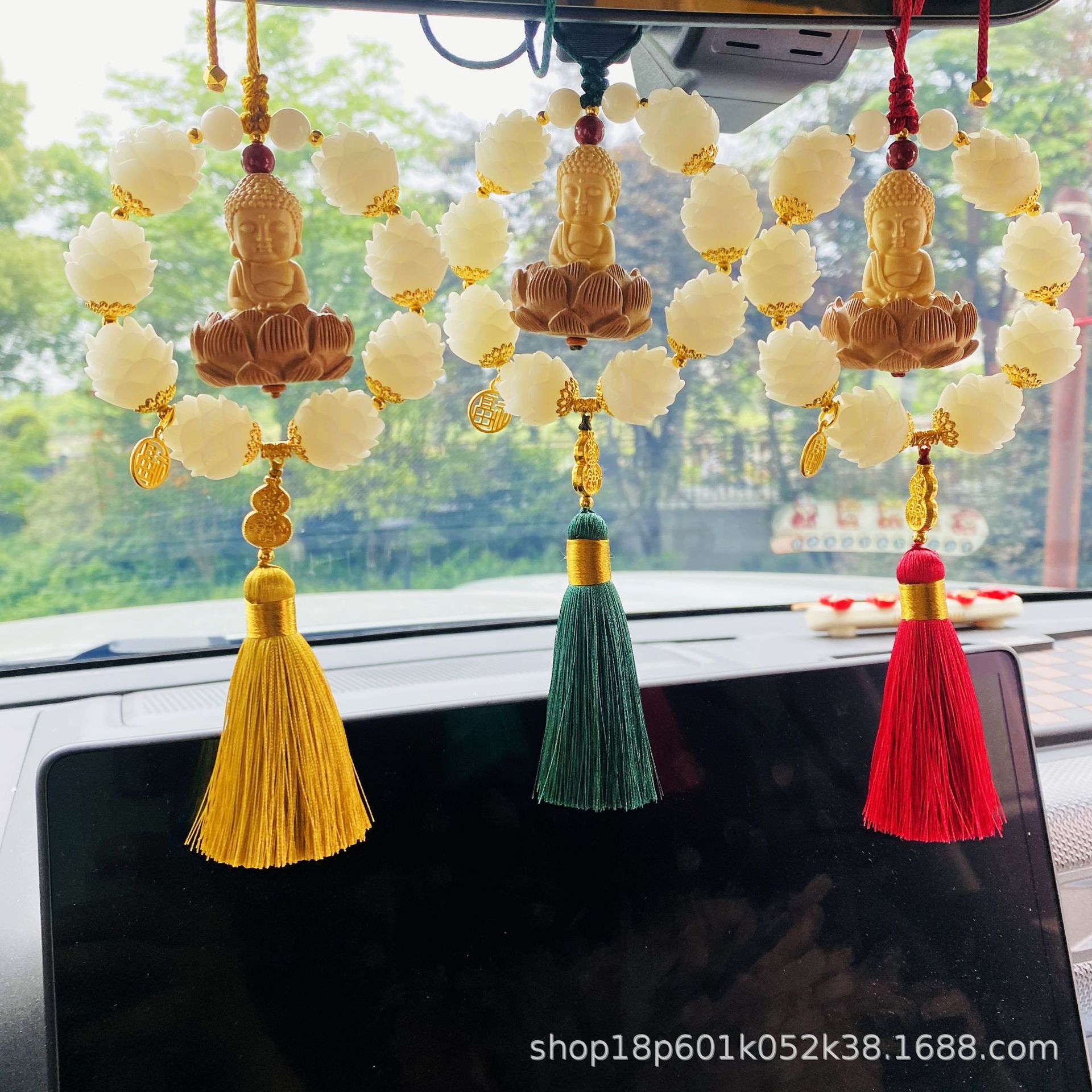 Car pendant lotus Buddha blessing pendant pendant small Buddha blessing peace car rearview mirror high-end men's and women's pendant wholesale