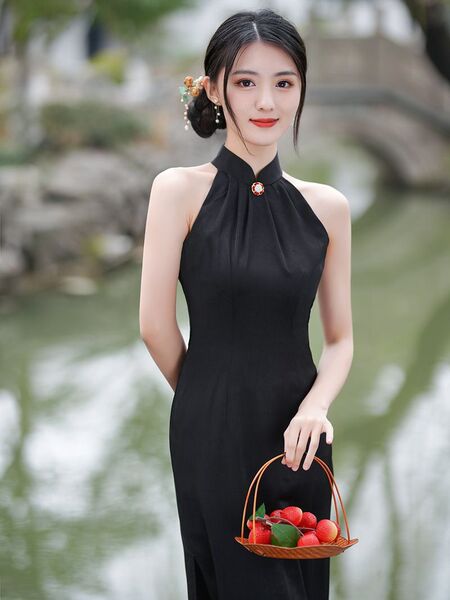 Summer lightweight elegant elite sexy cheongsam sleevless