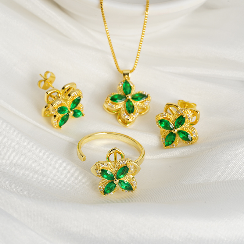 Collar de tetrahedra de oro vietnamita anillo de oro imitación esmeralda set de joyería de diamante pequeño libro rojo explosión