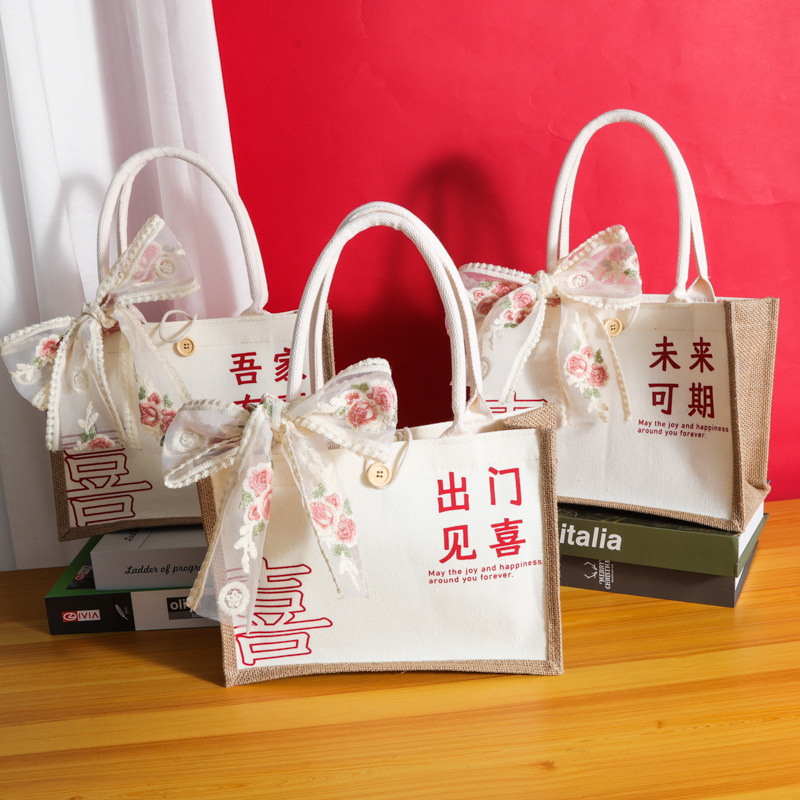 Wholesale manufacturer of jute bags for wedding candy, jute hand-held bags, linen bags, straw bags with film covering, canvas gift bags