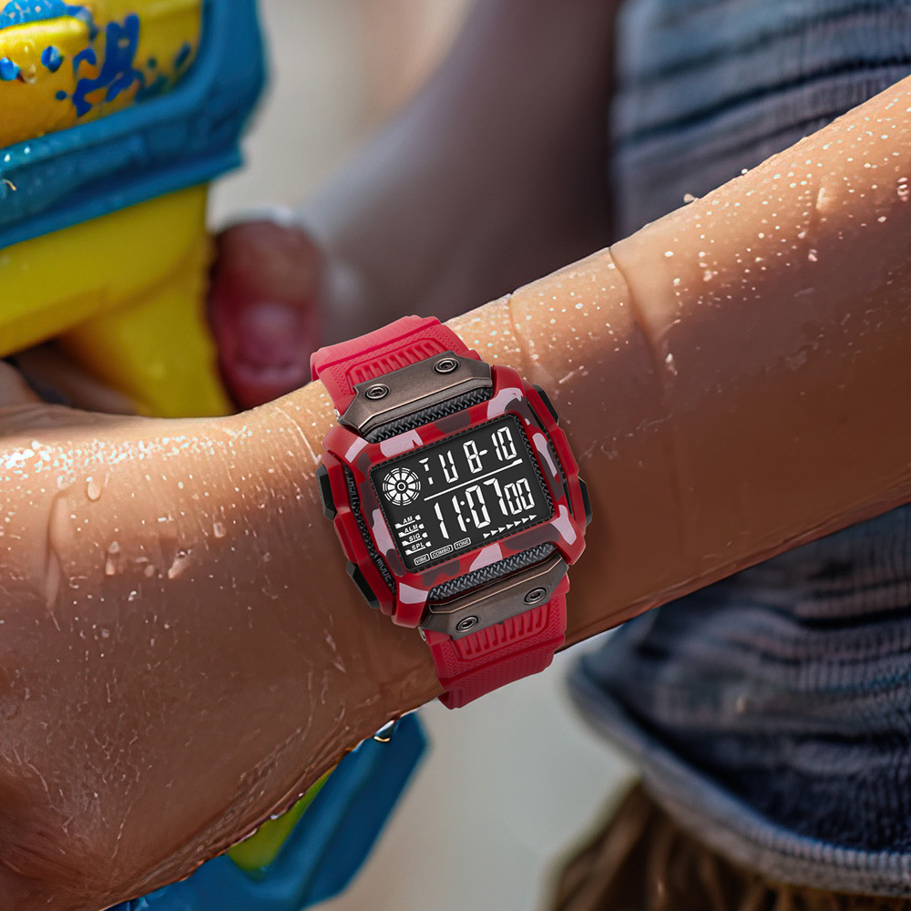 Reloj electrónico de deportes al aire libre de estudiantes de escuela secundaria de tendencia reloj electrónico de alarma de luz nocturna multifuncional al por mayor