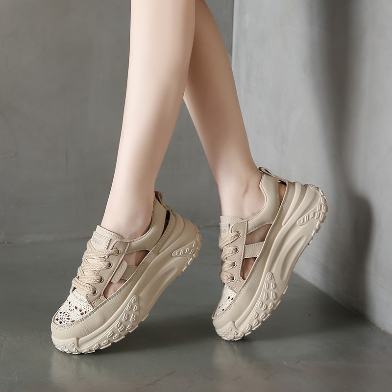 Pisar mierda sensación de fondo grueso hueco zapatos deportivos para mujeres verano 2025 nuevos zapatos casuales zapatos de malla transpirables suaves