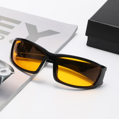 Amazon Cross-border Night Anti-glare Yellow Film Light Amplifying Night Driving Polarized Night Vision Glasses for Drivers Sunglasses