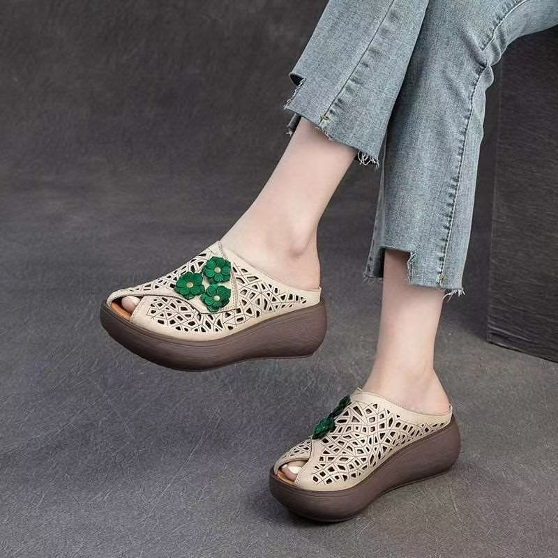 Summer New Women's Shoes Thick-Soled Fish Mouth Slippers Korean Style Flower Hole Simple Outdoor Sandals Mom's Shoes Slippers Sandals