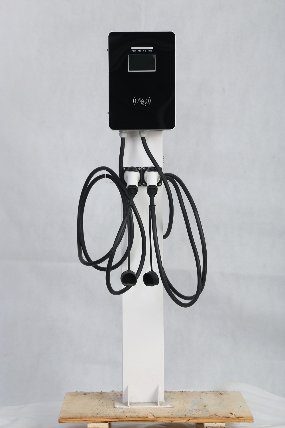 14KW dual-port AC charging station for electric vehicles, featuring smart charging with QR code and card payment, and a color display screen