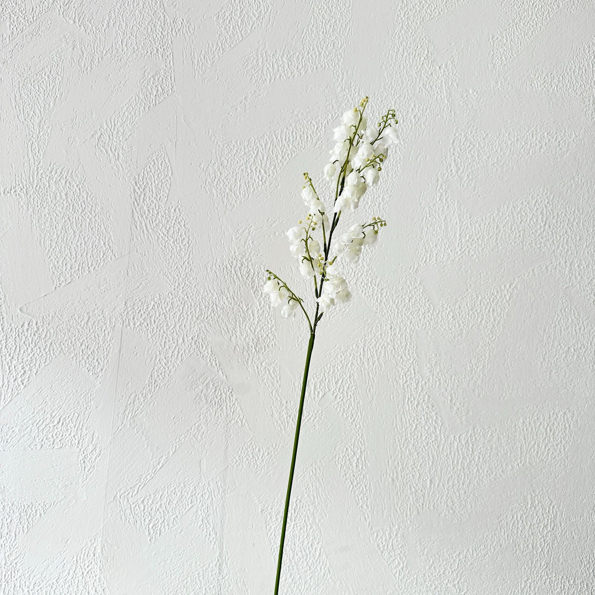 Flores falsas blancas Flores artificiales Flores para bodas Auditorio de bodas Decoración del hotel Techo artificial Flores artificiales Flores falsas