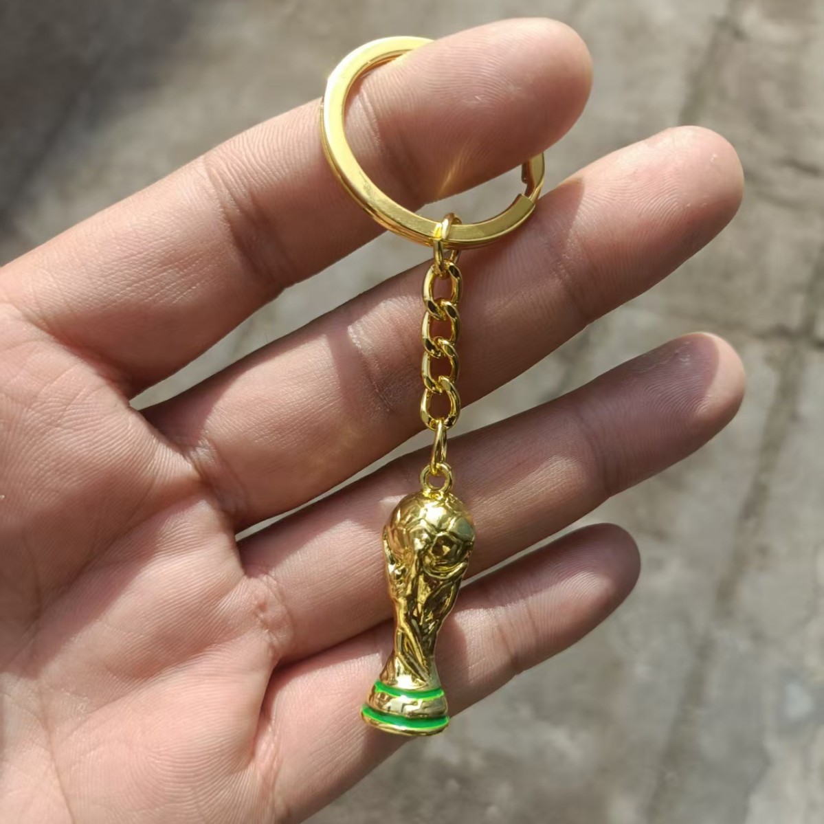新款大力神杯世界杯冠军奖杯小挂件站足球装饰品摆件锌合金钥匙扣