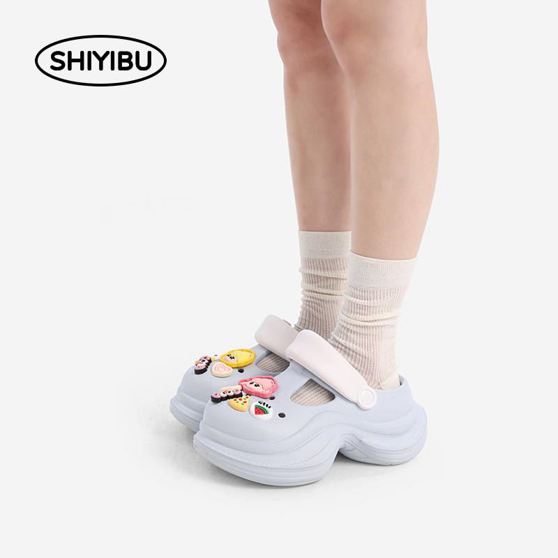 New Thick-Soled Clogs for Women 2025 Summer Outer Wear Increased Non-Slip Beach Toe Slippers for Women Outer Wear Clogs