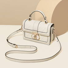 金狐狸牛皮高级感轻奢手提包包女新款小众设计菱格斜跨包小方包