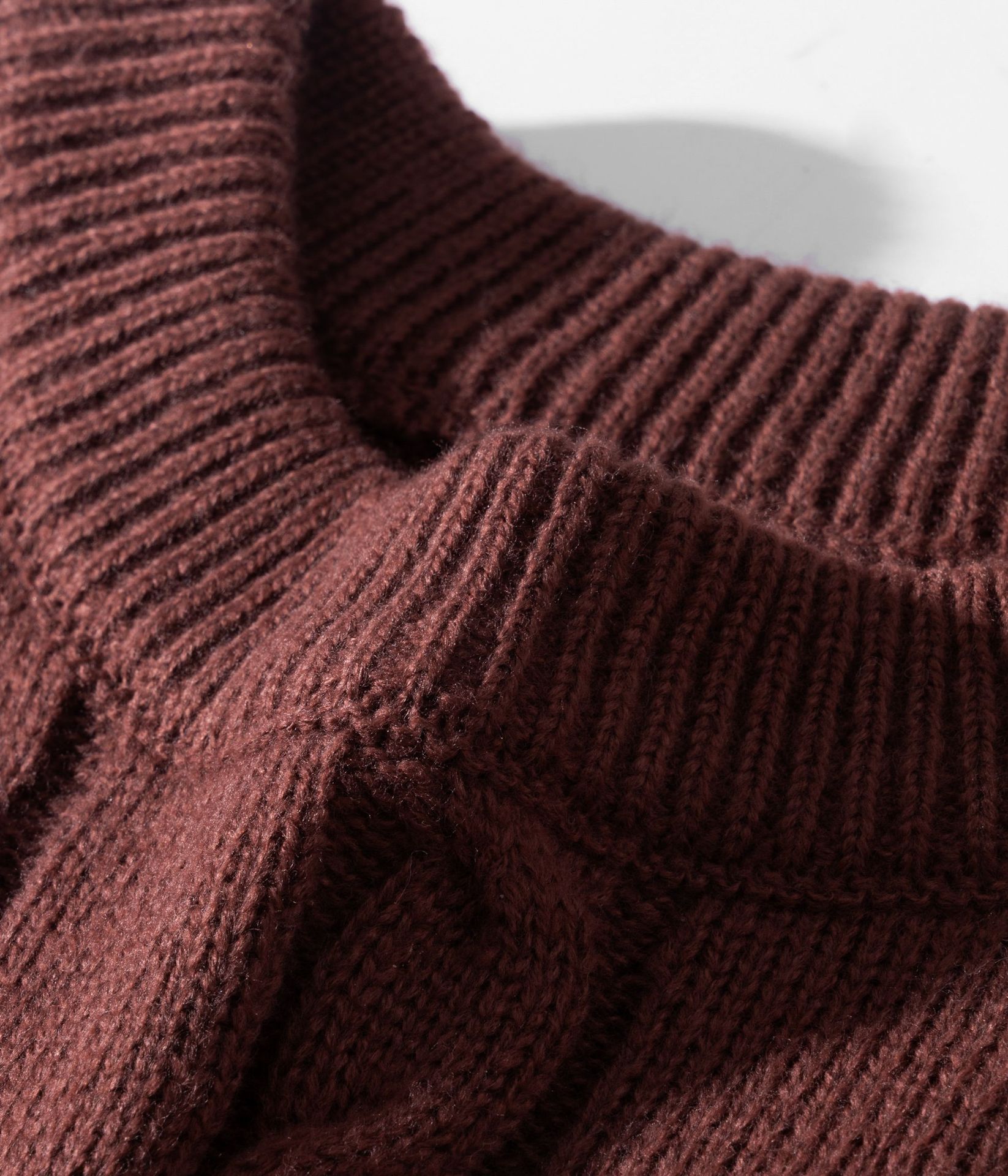 Pull en tricot à blocs de couleurs pour homme, motif torsadé rétro, manches longues, col ras du cou, tenue chaude et décontractée pour l'automne et l'hiver_voghion.com