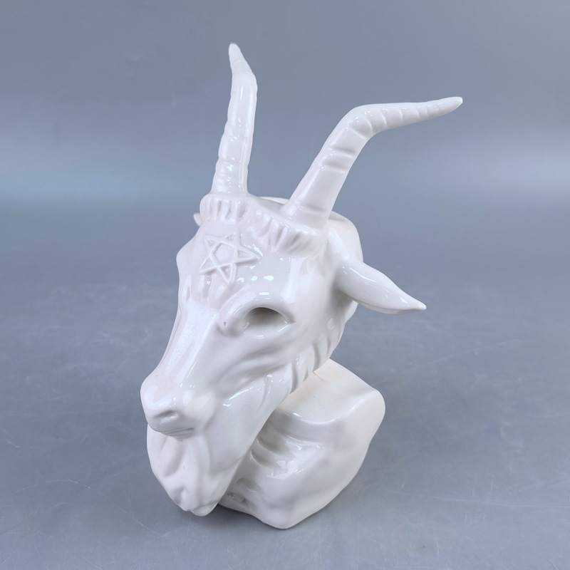 Decoración de cabeza de toro de cerámica de galvanoplastia de viento nórdico Porcelana blanca Doce constelaciones Decoración de sala de estar creativa Decoración de joyería de toro