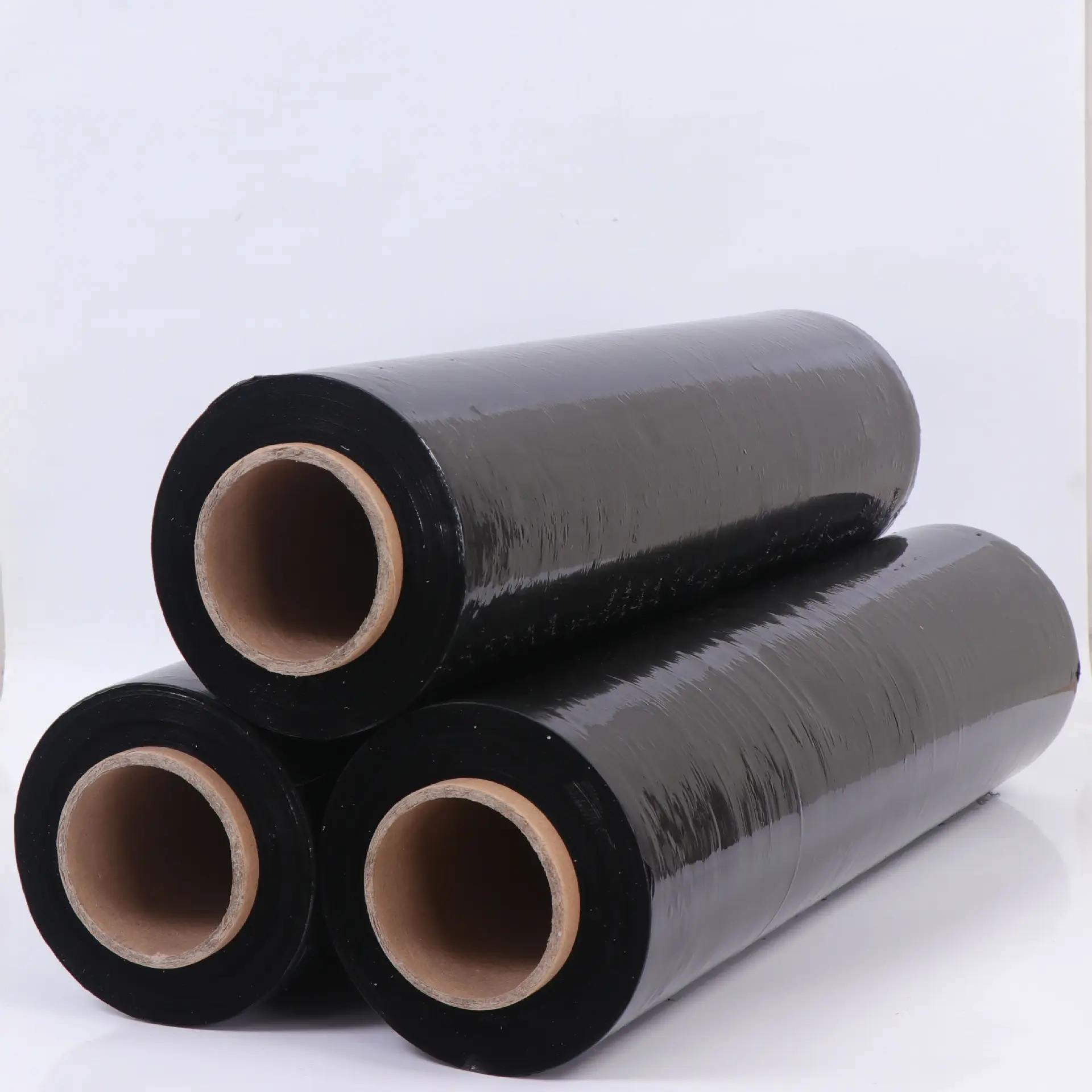 Fabricante Película estirable de PE Película de embalaje transparente de bobina grande de múltiples especificaciones Película de embalaje de transporte de alta tenacidad resistente a la perforación para uso industrial