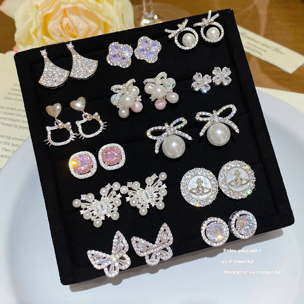 925 Silver Needle Fashion Hot-Selling Pearl Cube Earrings Niche High-End Sweet Earrings Exquisite Design Earrings