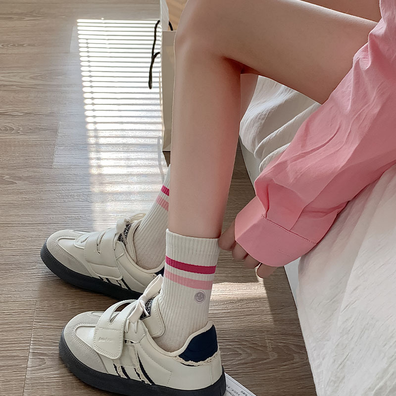 35g Weight Socks Classification Socks Lingerie Type Cotton Fabric Type A Pair Quantity Casual, Outdoor Occasion Contrast Collar Pattern All Seasons Season Women's Gender Sports Style Women's Sports Contrast Collar Cotton Crew Socks A Pair 14