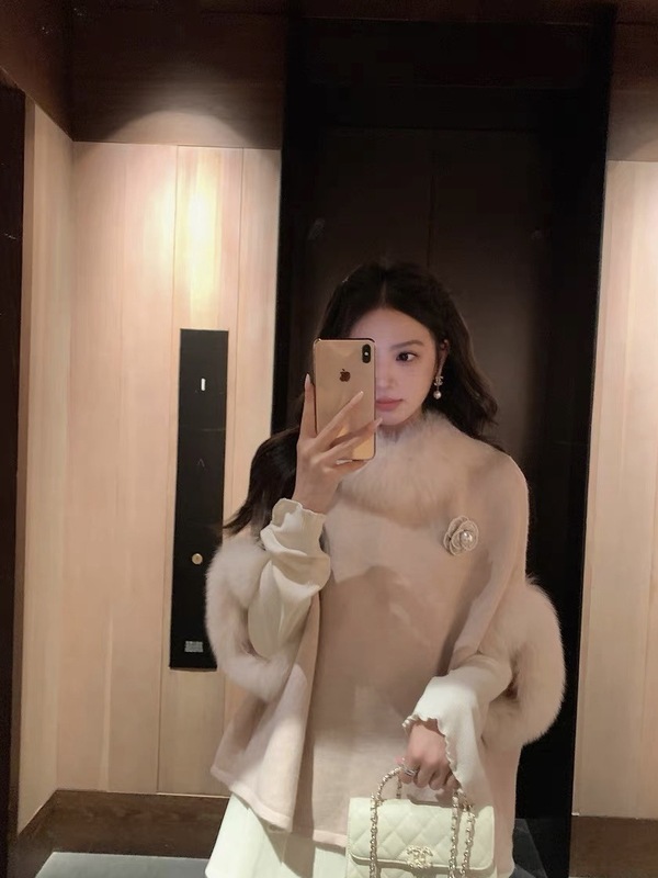 昭和斗蓬富家小女25秋冬新版高级感狐狸毛外套羊毛针织千金感|undefined
