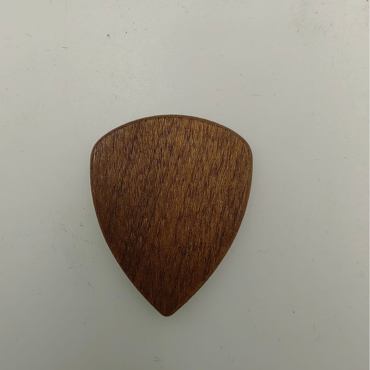 Tallado logo guitarra de madera Pick madera metralla Folk Bass ukulele Pick Guitar Accesorios