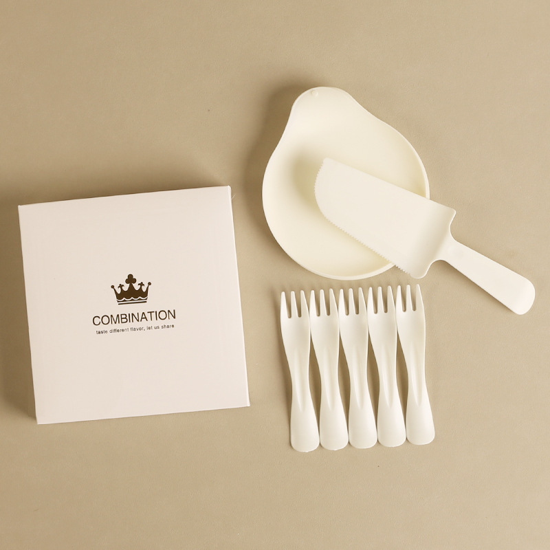 Birthday Cake Plate Disposable Paper Plate Knife and Fork Set High-End Water Drop-Shaped Dinner Plate Dish Tray Tableware Box Set